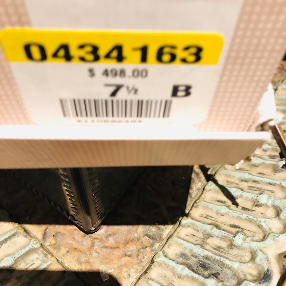 SJP size 7.5 gorgeous shoes bought at Browns - Picture 3 of 3